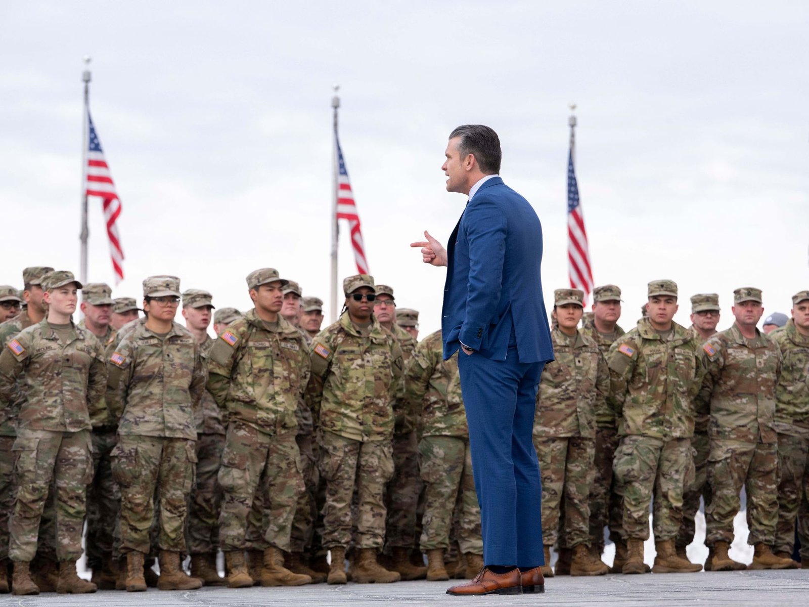 युनायटेड स्टेट्स डोनाल्ड ट्रम्प बातम्या कथित ड्रग-तस्करी जहाजांवर तीन हल्ल्यात 11 ठार