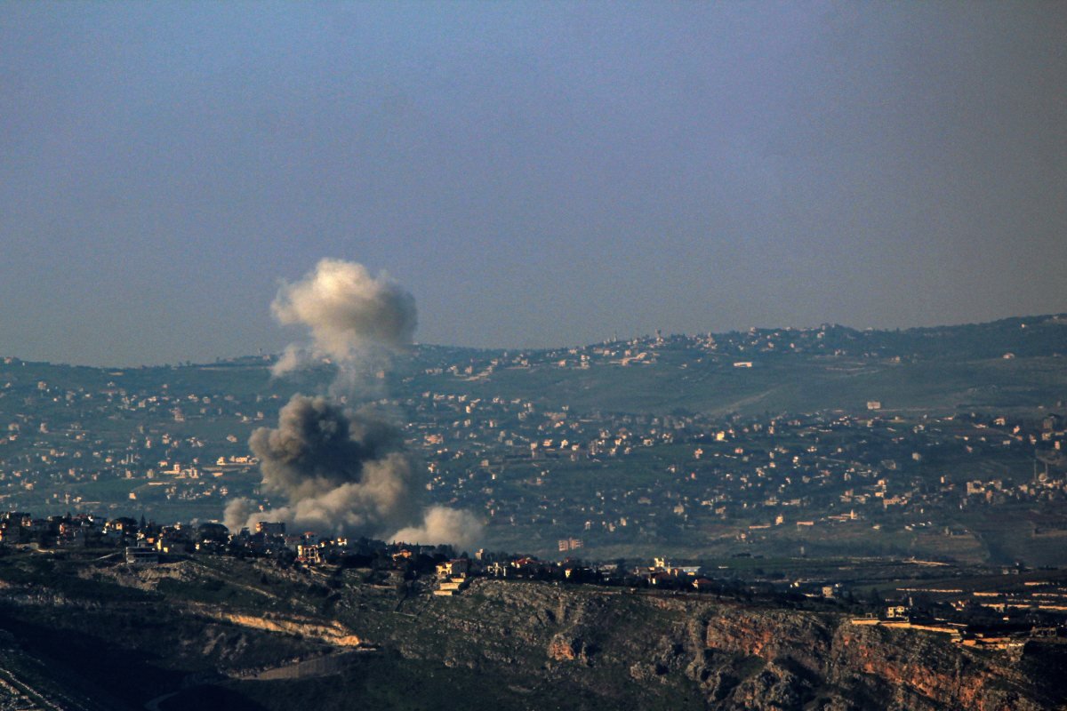 इराण हल्ल्यानंतर अमेरिकन नागरिकांसाठी जारी केलेल्या प्रवासी इशाऱ्यांची संपूर्ण यादी