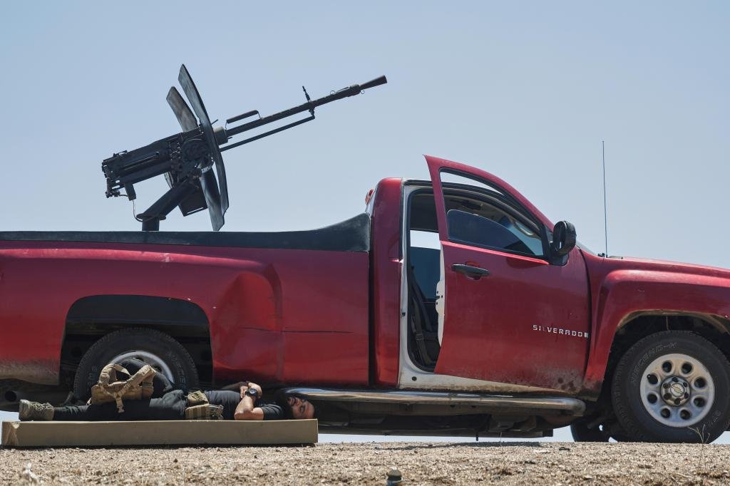 इस्लामिक स्टेटने सीरियाच्या अंतरिम अध्यक्षांवर हल्ला केला, हल्ल्याची हाक दिली