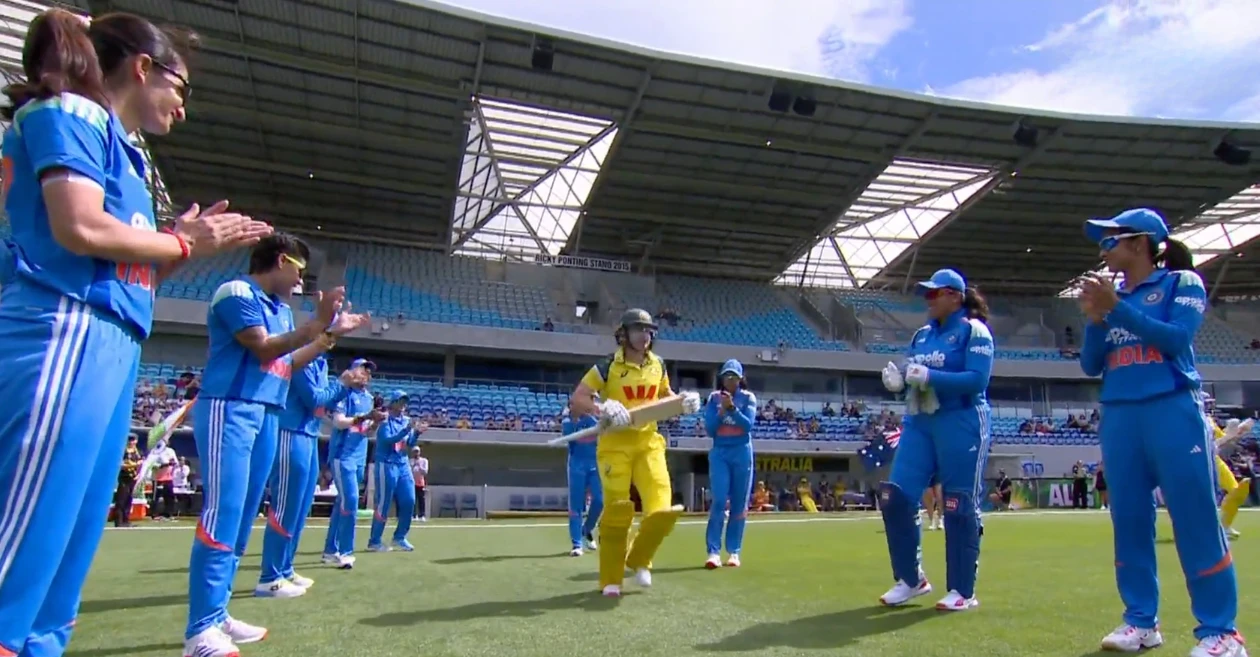 AUS-W vs IND-W (WATCH): Alyssa Healy ला तिच्या शेवटच्या ODI मध्ये भारतीय खेळाडूंकडून गार्ड ऑफ ऑनर देण्यात आला