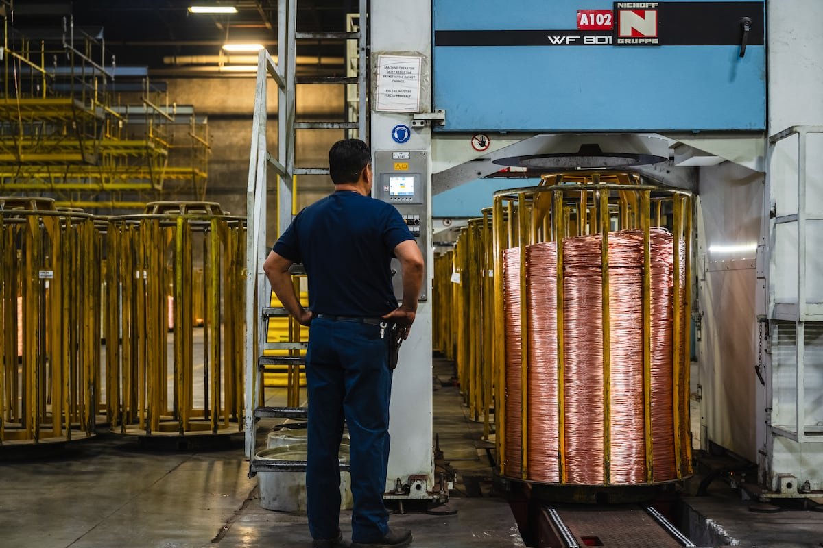 कॉपरने 2017 पासूनचा त्याचा प्रदीर्घ तेजीचा सिलसिला सुरू ठेवला आहे आणि अत्यंत टोकाच्या आर्थिक बाजारपेठेत स्थिरावला आहे