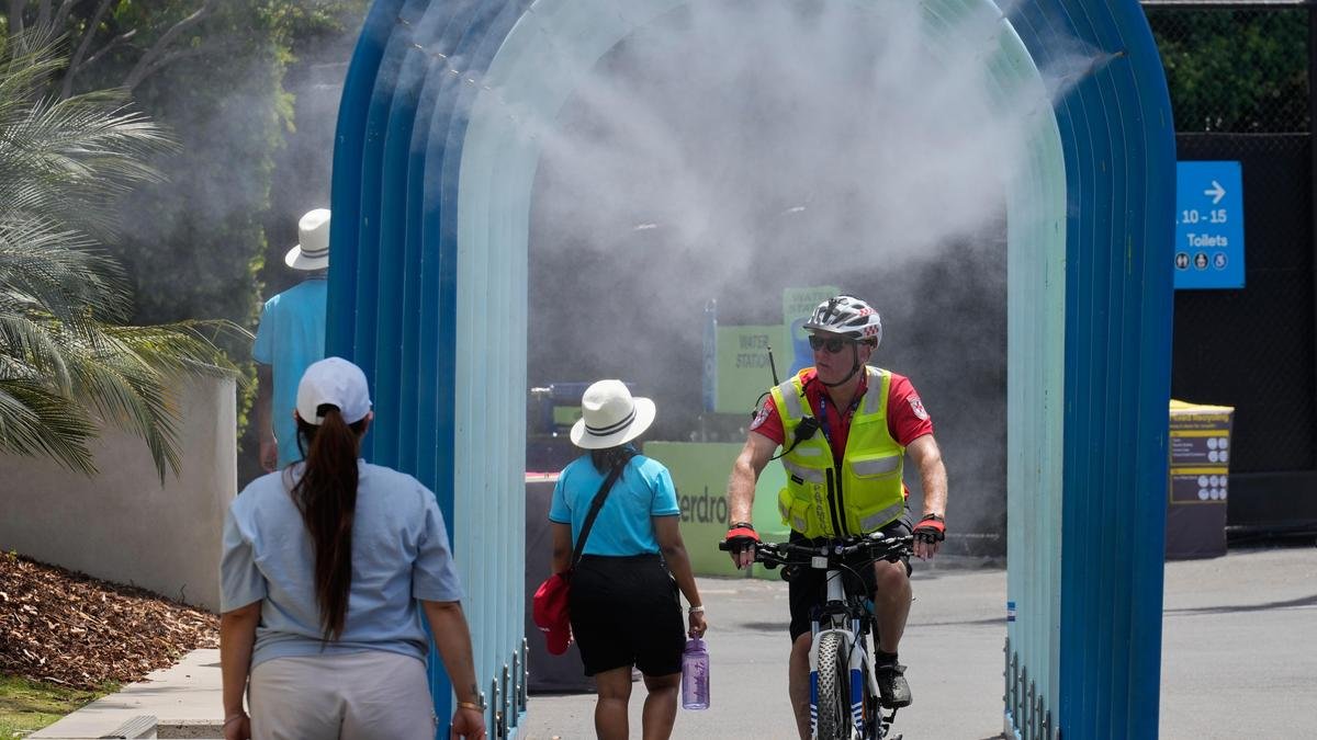 ऑस्ट्रेलियन ओपन 45 अंश सेल्सिअसच्या अंदाजासह कमाल उष्णतेचा इशारा देते