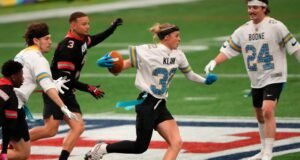 सुपर बाउल आठवड्यात फ्लॅग फुटबॉलने बे एरियाचा ताबा घेतला आहे