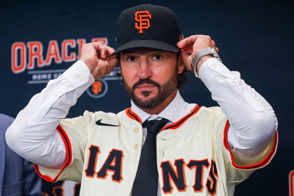 SF जायंट्सचे व्यवस्थापक टोनी विटेलो यांचे हॉल ऑफ फेम गुरू आहेत: टोनी ला रुसा