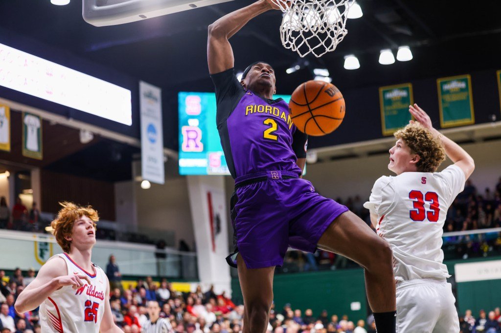 CCS बास्केटबॉल प्लेऑफ: सोमवारचे स्कोअर, अपडेट केलेले वेळापत्रक