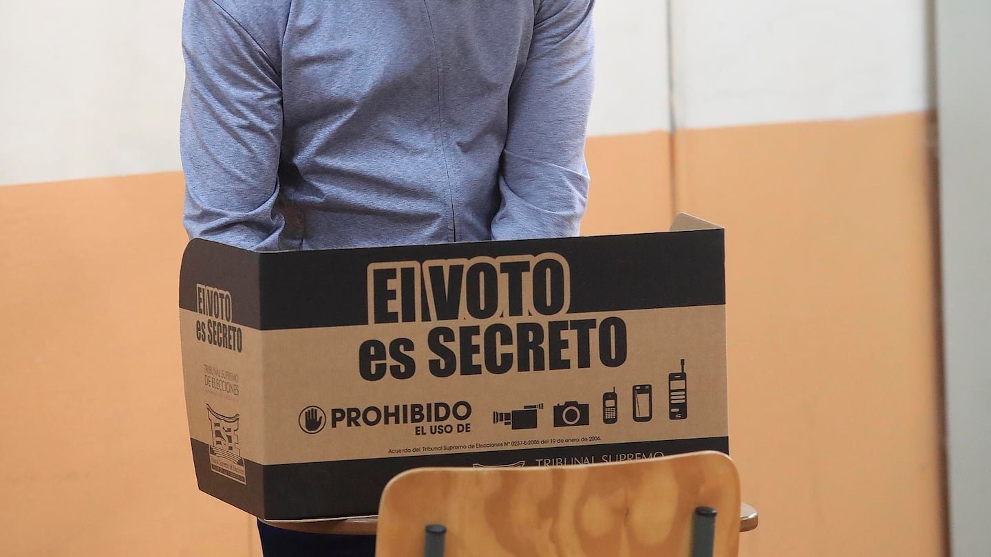 कायदेशीर बोलाडो: कर्मचाऱ्यांचा मतदानाचा अधिकार