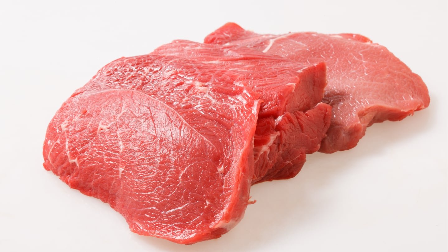 गोठवले तर मांस खराब होते का? असे कसाई आणि तज्ज्ञ सांगतात