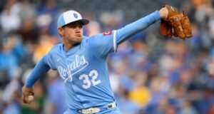 रॉयल्स रोटेशन उमेदवार स्टीफन कुलिक डाव्या बाजूच्या तिरकस ताणामुळे बाजूला झाला आहे