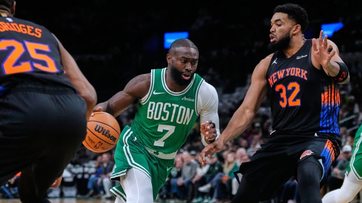 Celtics-Jaylen-Brown-in-action-against-the-Knicks-2025-12-4da68e8ea4b93b100d38d33b2a09e473-16x9.jpg