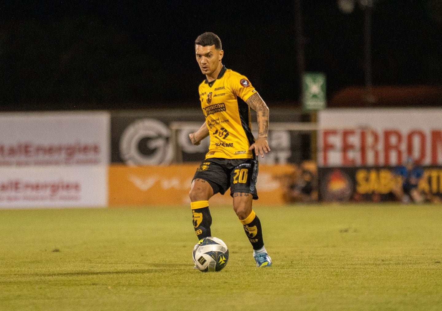 अलाजुलेन्स येथे सादर होण्यापूर्वी लाइबेरियाने माल्कम पिलॉनला भावनिक संदेश देऊन निरोप दिला