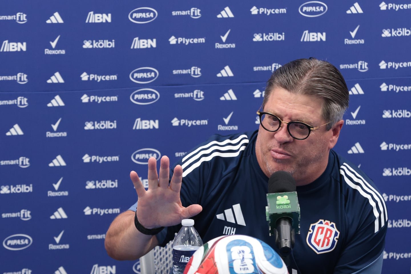 फेडेफुटबॉलने पियोझो हेरेराला त्याच्या प्रस्थानासाठी दिलेली ही रक्कम आहे