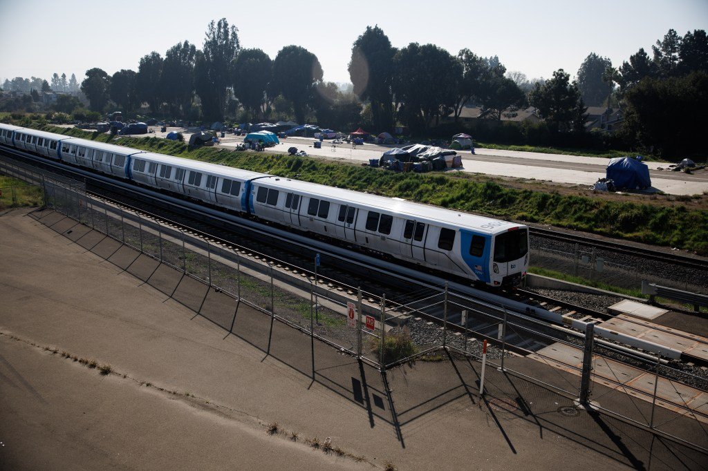 आयशा वहाबचे BART राग प्रकाश थिएटर