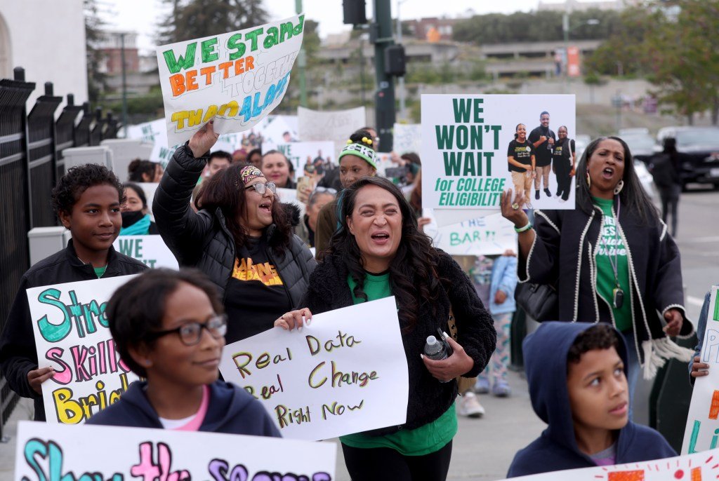 $100M तूट शिल्लक ठेवण्यासाठी ओकलँड स्कूल डिस्ट्रिक्टने शेकडो कामगारांना कामावरून काढून टाकले – मर्क्युरी न्यूज