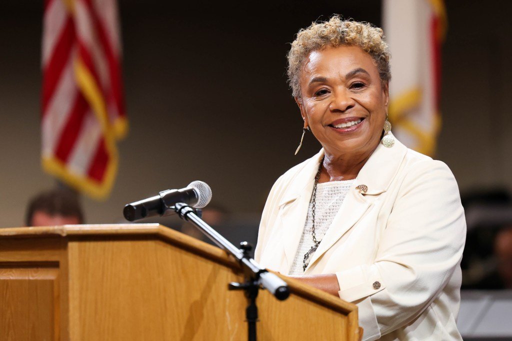 ओकलँडच्या महापौरांच्या एसयूव्ही चोरीप्रकरणी अटक