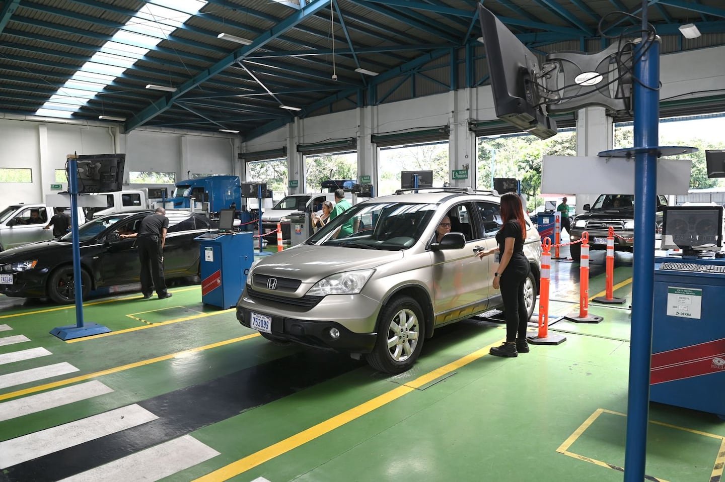 2025 मध्ये तुम्ही कारची तांत्रिक तपासणी केली नाही का? अजून वेळ आहे