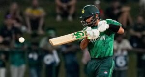 बाबर आझमला बांगलादेशमधील एकदिवसीय मालिकेसाठी पाकिस्तान संघातून वगळण्यात आले आहे