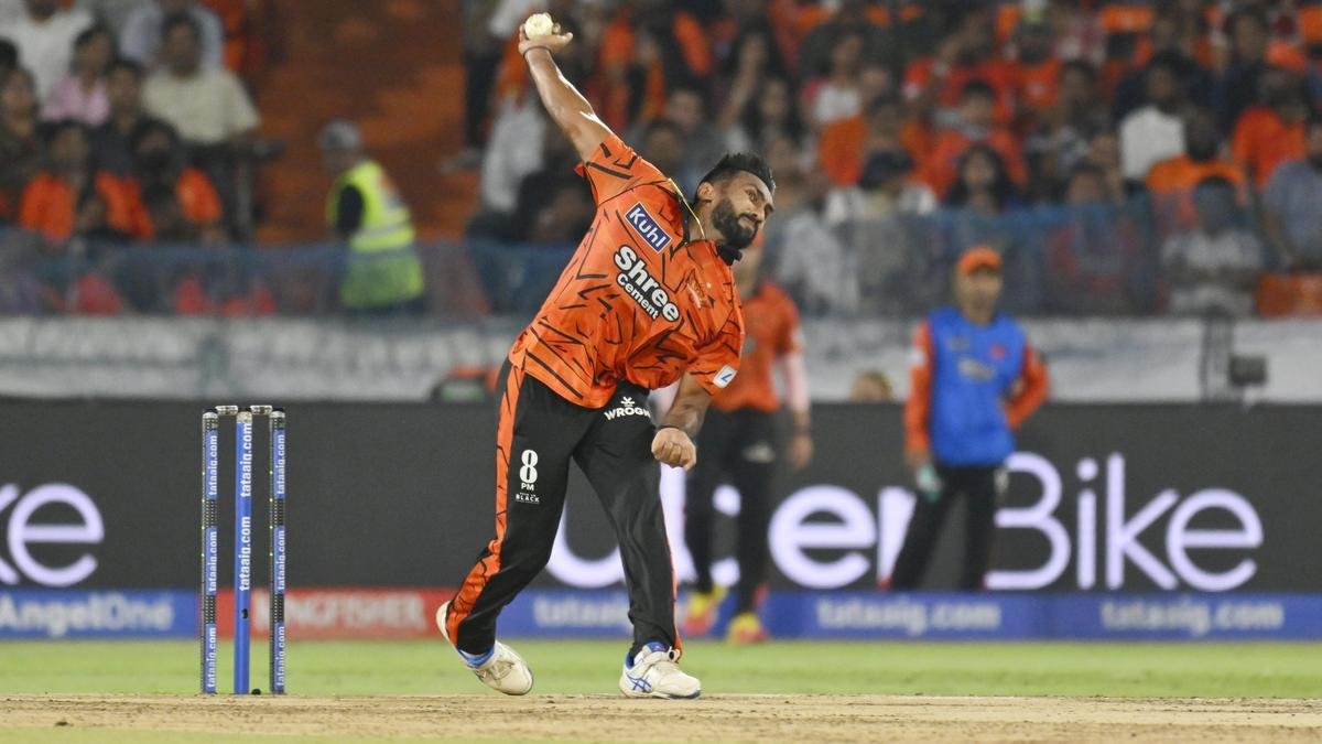 GT vs SRH हेड-टू-हेड IPL 2026: आकडेवारी, सर्वाधिक धावा करणारा आणि विकेट घेणारा