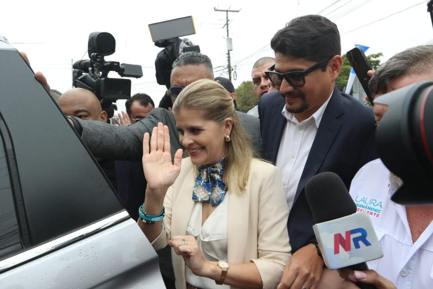 लॉरा फर्नांडिसने या रविवारी शेवटच्या क्षणी आपला अजेंडा बदलला