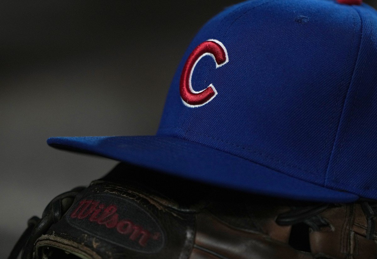 शावकांनी त्याच्या 26 व्या वाढदिवशी इन्फिल्डरला कापले