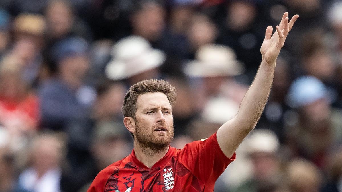 इंग्लंडच्या 35 वर्षांच्या डॉसनला पाचव्यांदा विश्वचषकात पदार्पण करून भाग्यवान व्हायचे आहे.