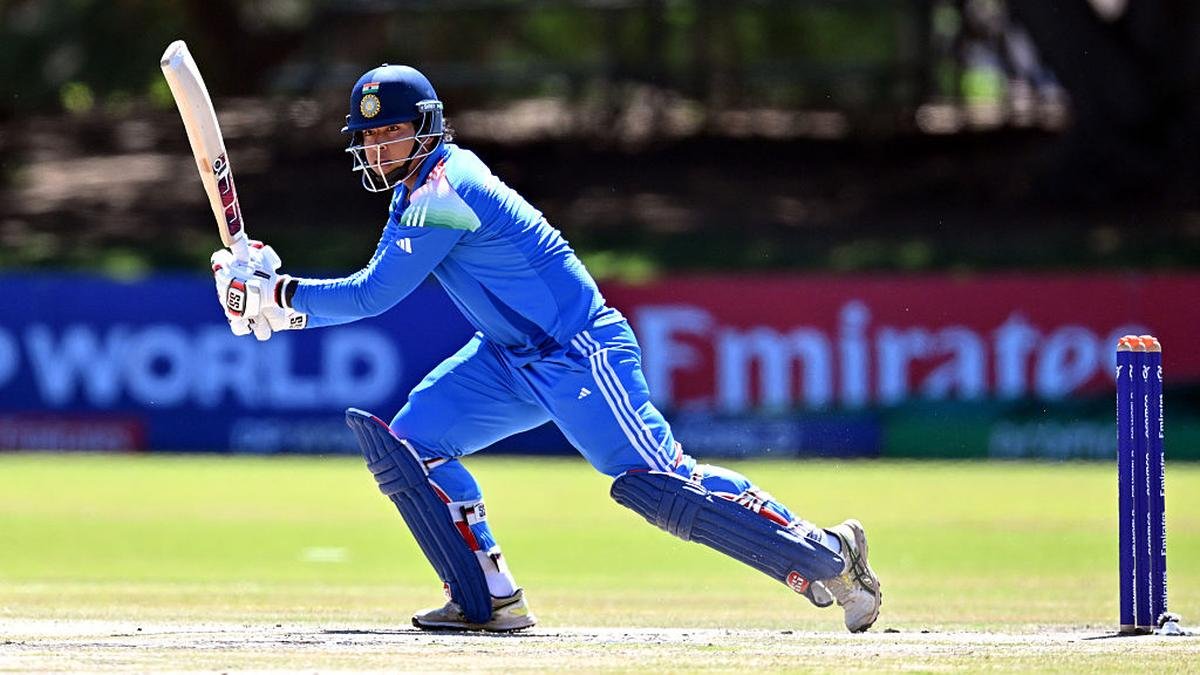 भारत विरुद्ध पाकिस्तान अंडर-19 विश्वचषक सामन्यात वैभव सूर्यवंशी एका षटकात पडला, आयुष मात्र