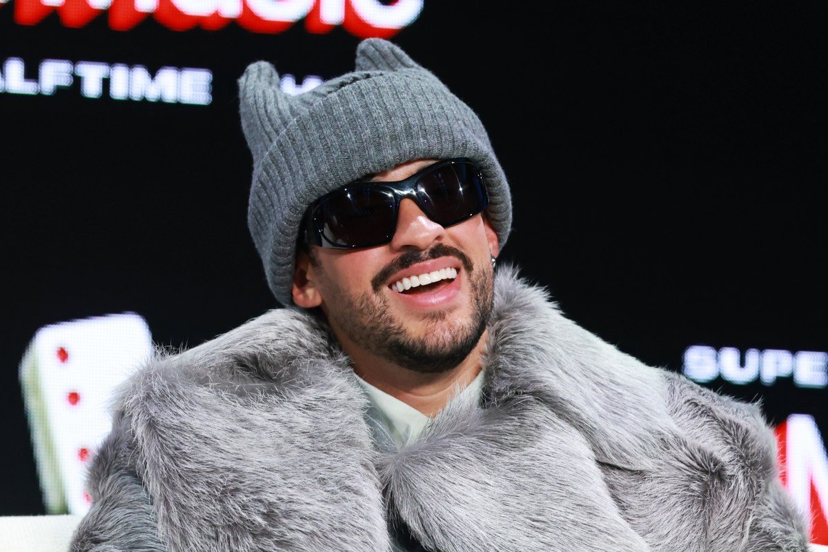 न्यूजमने रविवारच्या सुपर बाउलसाठी ‘बॅड बनी डे’ घोषित करून ट्रम्पची खिल्ली उडवली