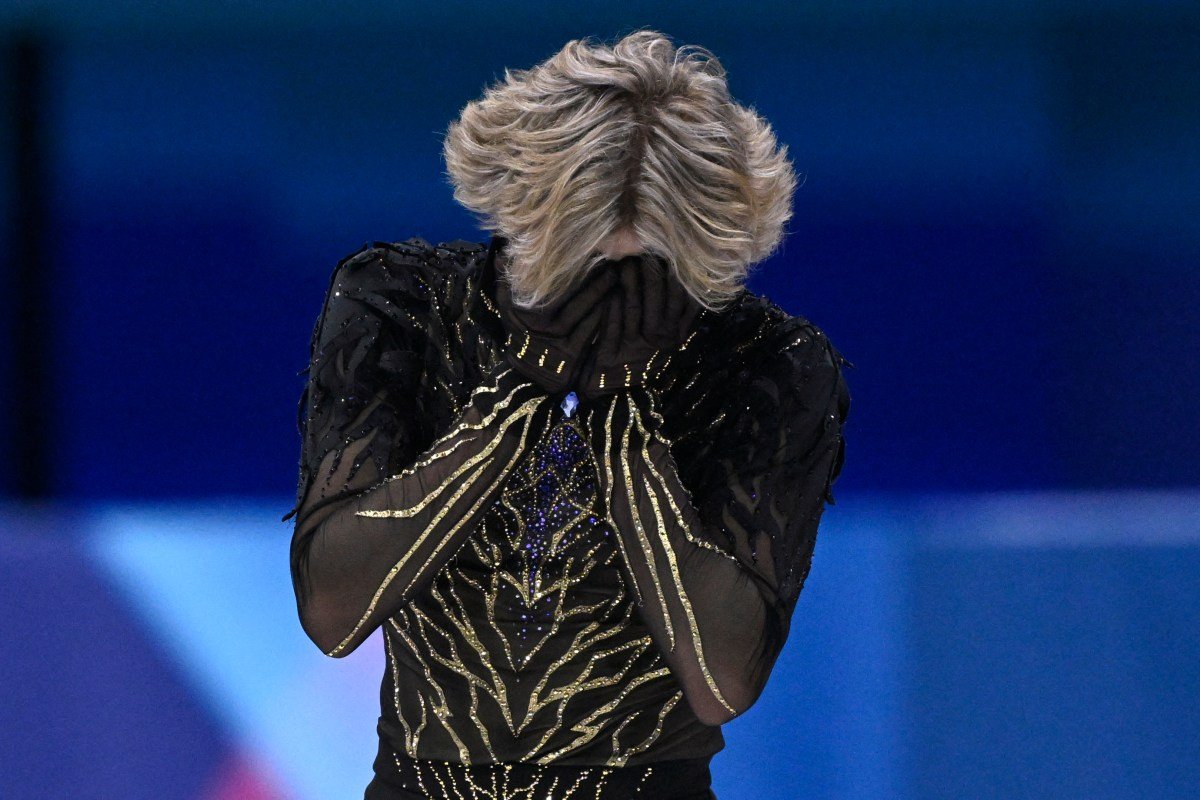 ऑलिम्पिक सुवर्णपदक गमावल्यानंतर टेलर स्विफ्टचे चाहते इल्या मालिनिनने थक्क झाले आहेत