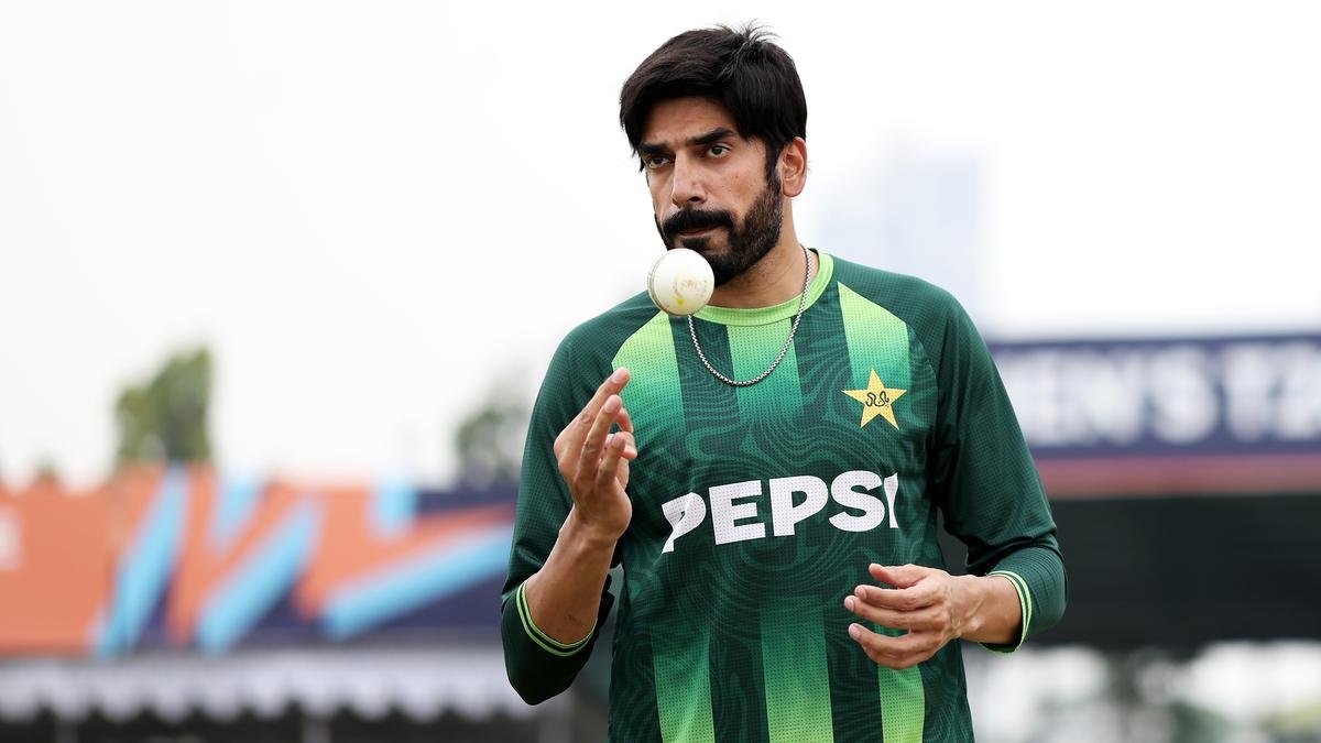 उस्मान तारिक: मी एमएस धोनीचा चित्रपट पाहून क्रिकेटमध्ये परतलो