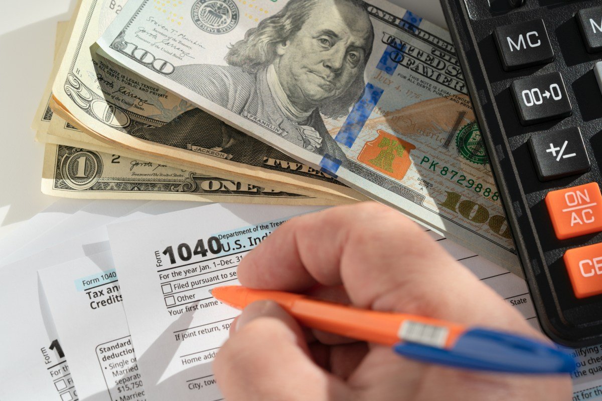 IRS म्हणते की 2026 कर परतावा 10 टक्क्यांनी वाढला आहे