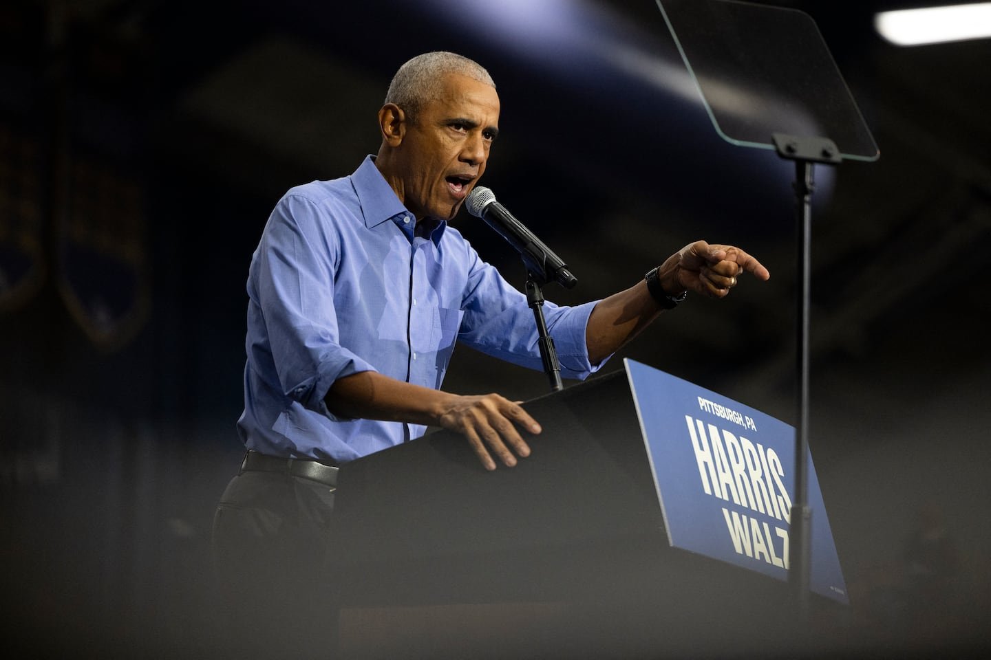 बराक ओबामा यांना UFO अस्तित्वात आहे का असे विचारण्यात आले आणि त्यांचे गंभीर उत्तर लवकरच व्हायरल झाले