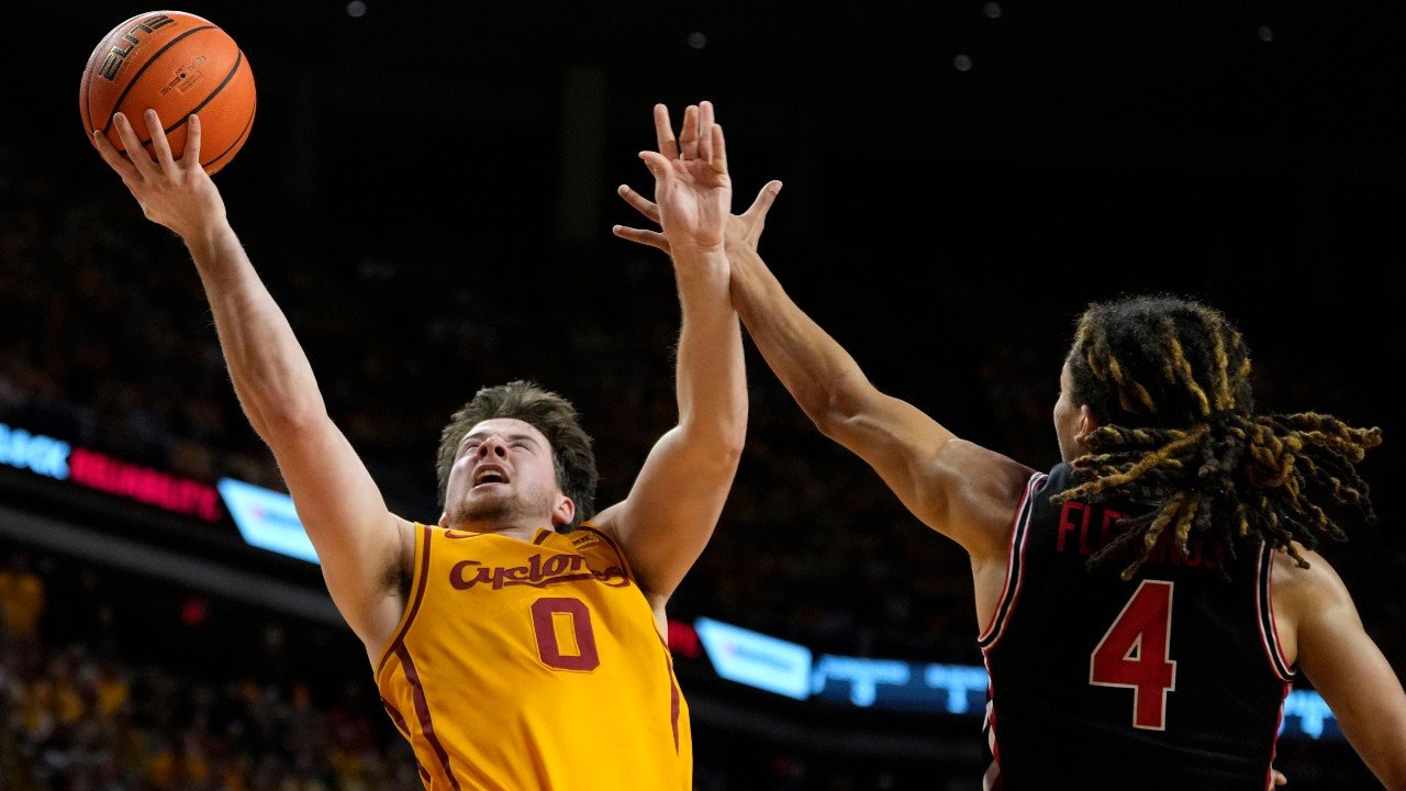 हायसेने उशीरा तीन मारून क्रमांक 6 आयोवा राज्य क्रमांक 2 ह्यूस्टन वर उचलले