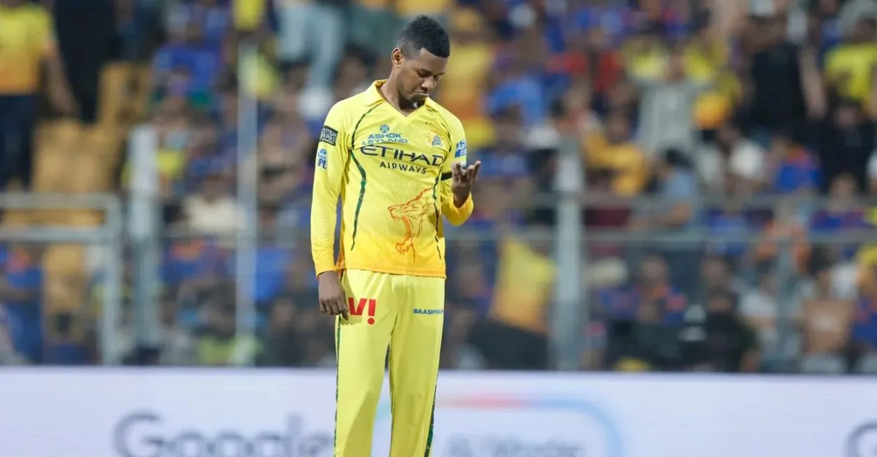 IPL 2026: LSG विरुद्धच्या आजच्या सामन्यात अकील हुसैन का खेळत नाहीये