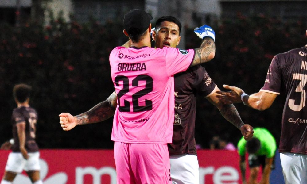 Carabobo FC तालकाहुआनो वर थोडा फायदा घेते