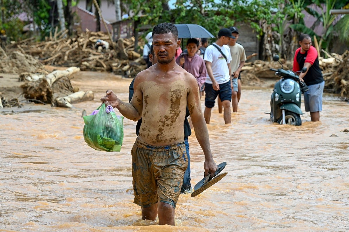 एक कमकुवत ला निना उबदार जागतिक तापमानात पूर आणि दुष्काळाचा धोका आहे