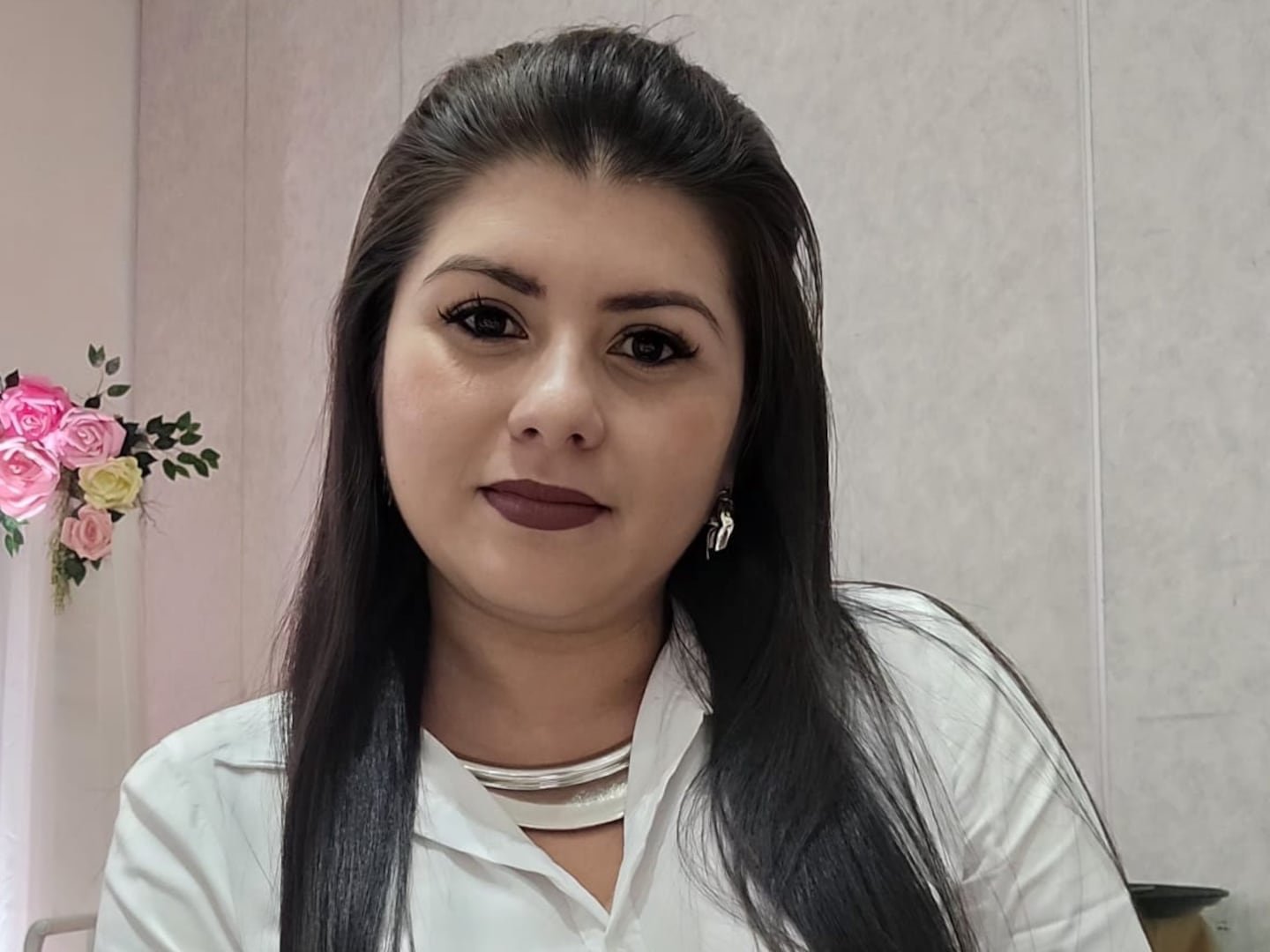 तो कोस्टा रिकामध्ये काहीही न करता आला आणि आज त्याचे स्वतःचे सोयीचे दुकान आहे: जार्लिंगची प्रेरणादायी कथा