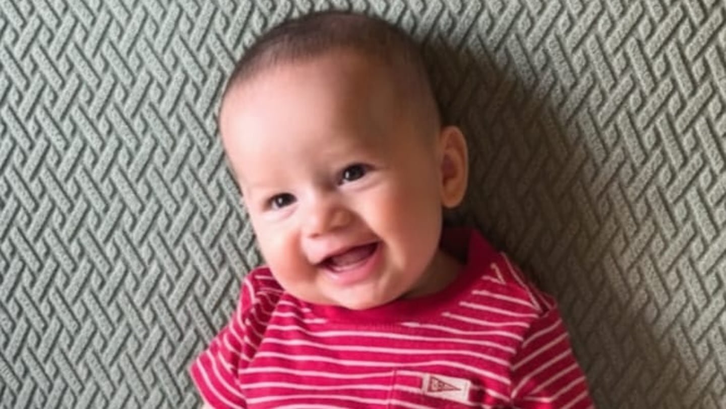 अँटोनियो, एक 9 महिन्यांचे बाळ ज्याला त्याच्या लहान हृदयावर ऑपरेशन करण्यासाठी सर्वांच्या मदतीची आवश्यकता आहे