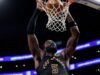 ‘मी क्लिंट कॅपेला नाही’: डीआंद्रे आयटनची निराशा संपूर्ण मुद्दा चुकवते | NBA बातम्या