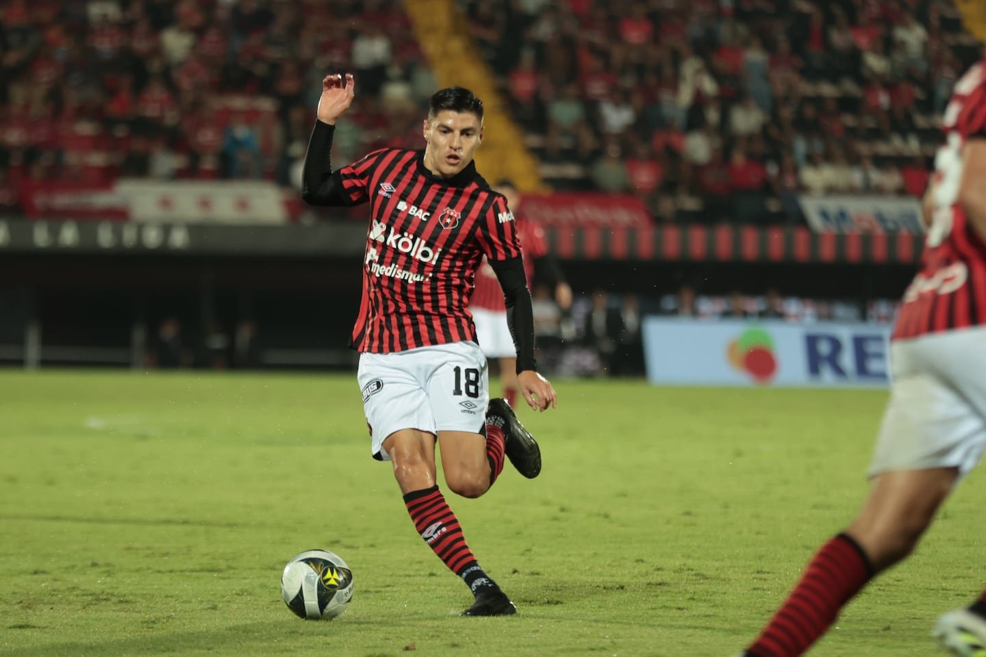 रोनाल्डो सिस्नेरोस अलाजुएलाच्या विजयविरहित स्ट्रीकबद्दल प्रामाणिकपणा पाहून आश्चर्यचकित झाला