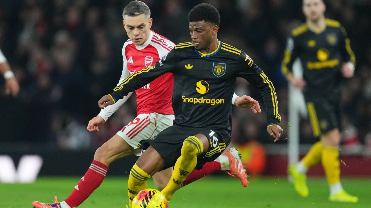 प्रीमियर लीग फेरी: मँचेस्टर युनायटेडने आर्सेनलला हरवले आणि विजेतेपदाची शर्यत उघडली