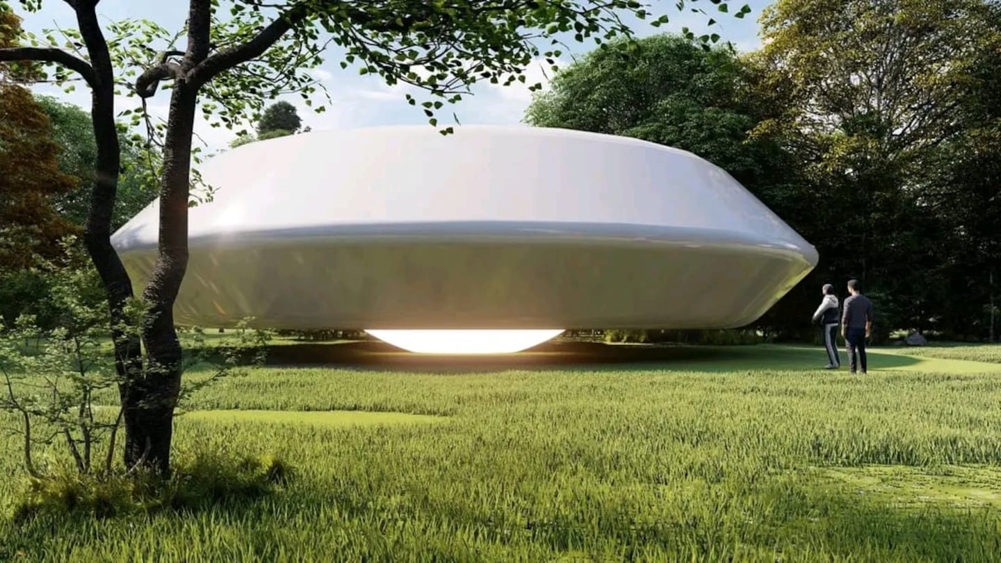 कोस्टा रिकन वास्तुविशारद जहाजावर चढला आणि एका एलियनशी बोलला