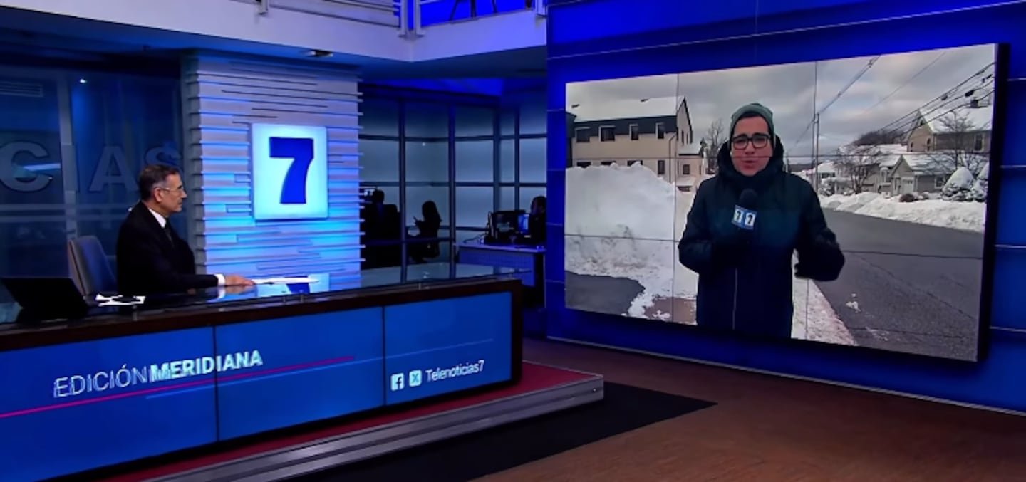 “त्यांनी त्याला पकडले”: टेलिनोटिस प्रसारणादरम्यान एलियास अल्वाराडोला थंड ठेवणारा व्हिडिओ