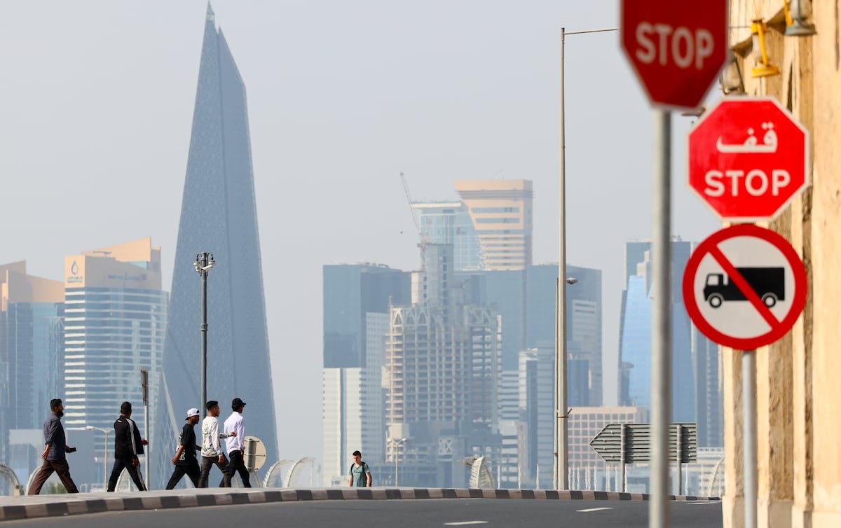 गुंतवणुकदारांना भीती वाटते की युद्धाचा कालावधी आणि विस्ताराचा जागतिक अर्थव्यवस्थेवर परिणाम होईल आर्थिक बाजार