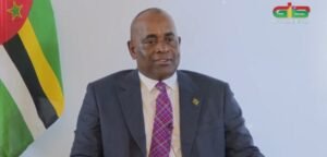 देशभरात टप्प्याटप्प्याने पायाभूत सुविधांचे प्रकल्प केले जातील, असे पंतप्रधान म्हणाले