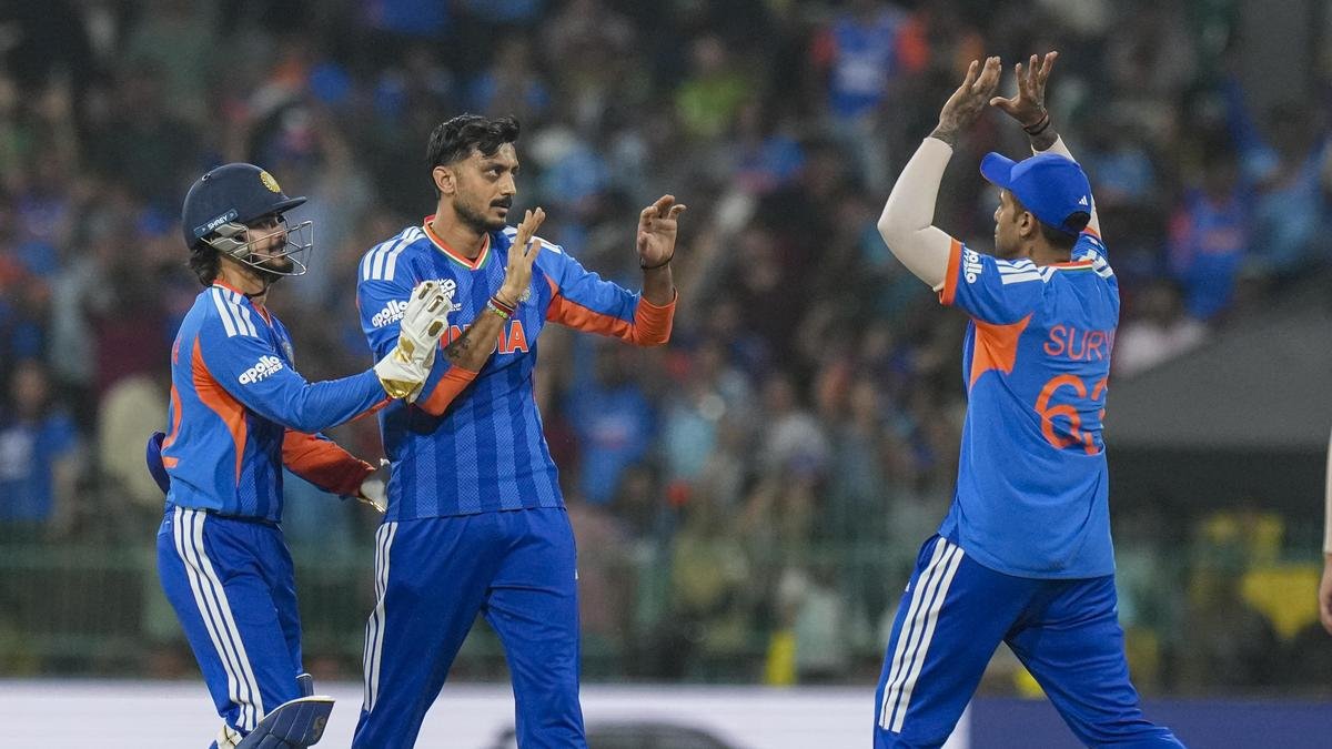 भारताने पाकिस्तानवर 61 धावांनी मात करत वर्ल्ड टी20 सुपर 8 साठी पात्र ठरले