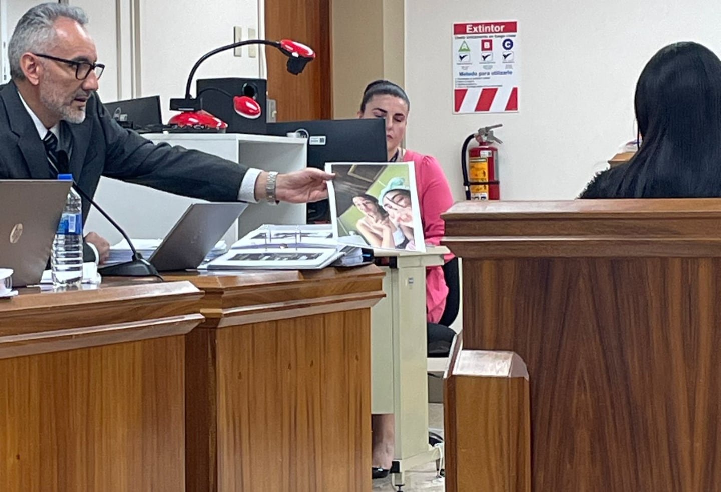 नादिया पेराझाच्या एका मित्राने चाचणीच्या वेळी रेफ्रिजरेटरचे भयानक तपशील उघड केले