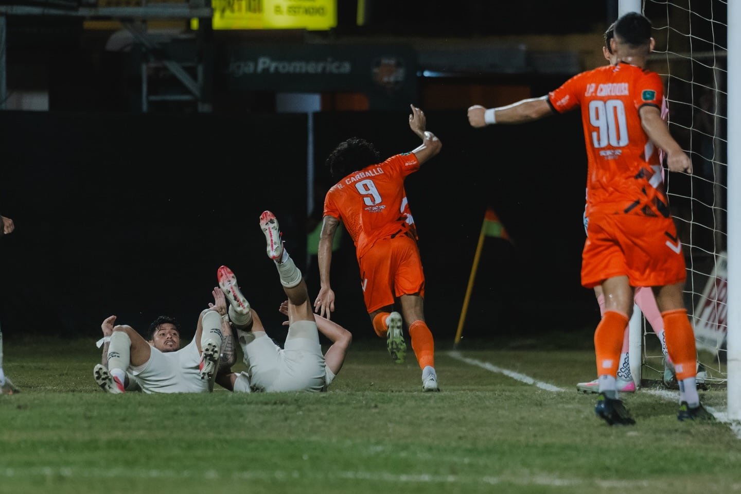 लिटो पेरेझ स्टेडियममधील पराभवानंतर त्यांनी अलाजुलेन्समध्ये ते सांगितले