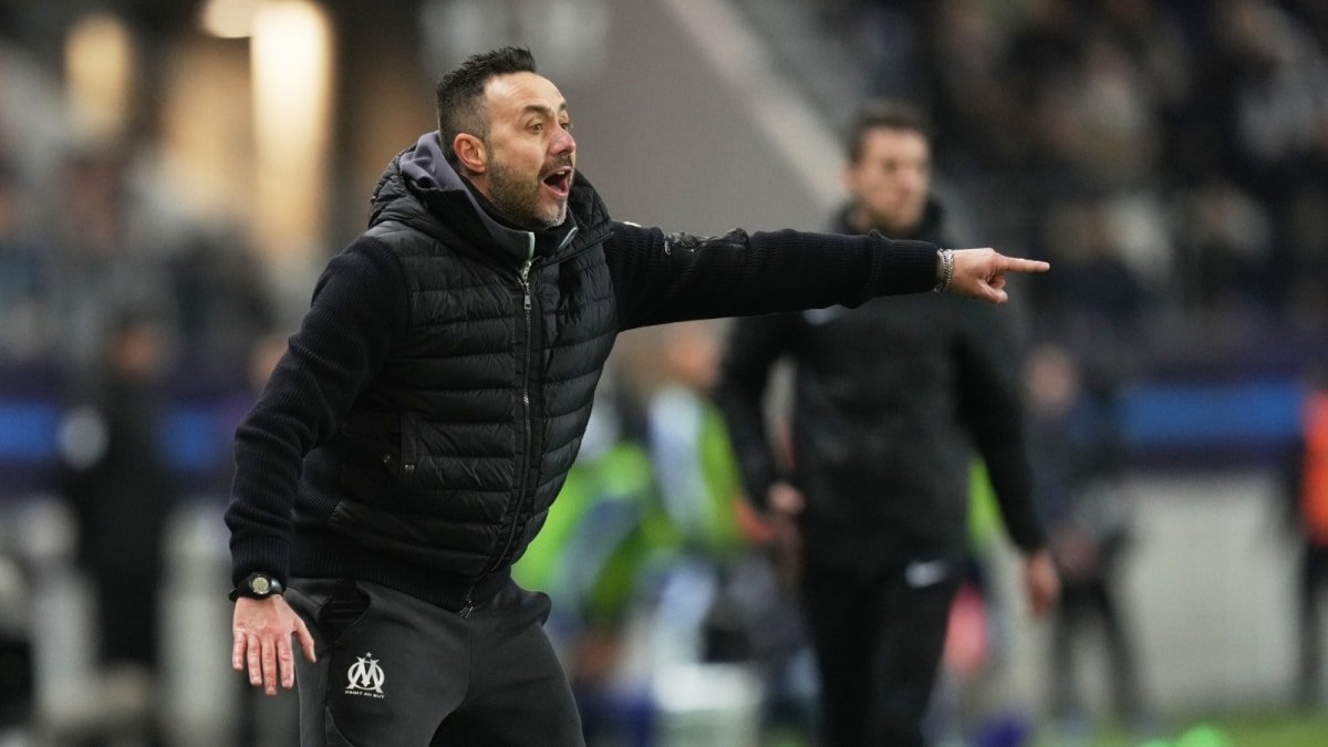 रॉबर्टो डी झर्बे आगीखाली घोषित करतात: “मी युद्धासाठी तयार आहे…” | फुटबॉल बातम्या