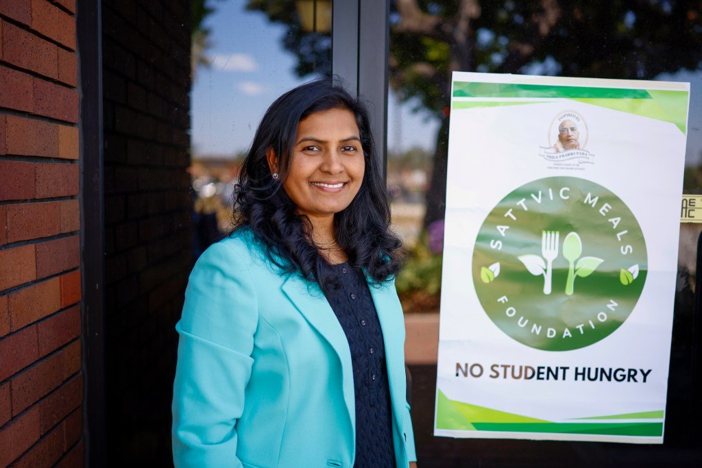 नानफा कम्युनिटी कॉलेजच्या विद्यार्थ्यांना 10,000 मोफत जेवण पुरवते – द मर्करी न्यूज