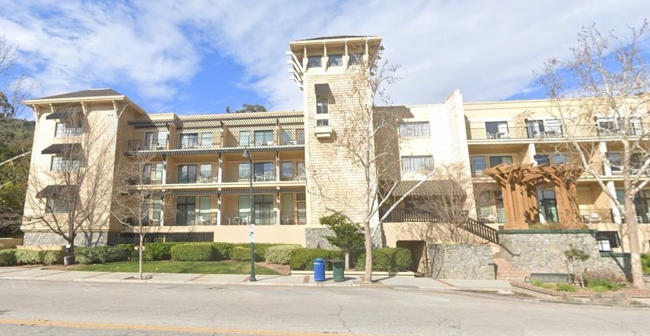 साउथ बे हॉटेल मार्केट फोरक्लोजरद्वारे पटकन ताब्यात घेण्यात आले