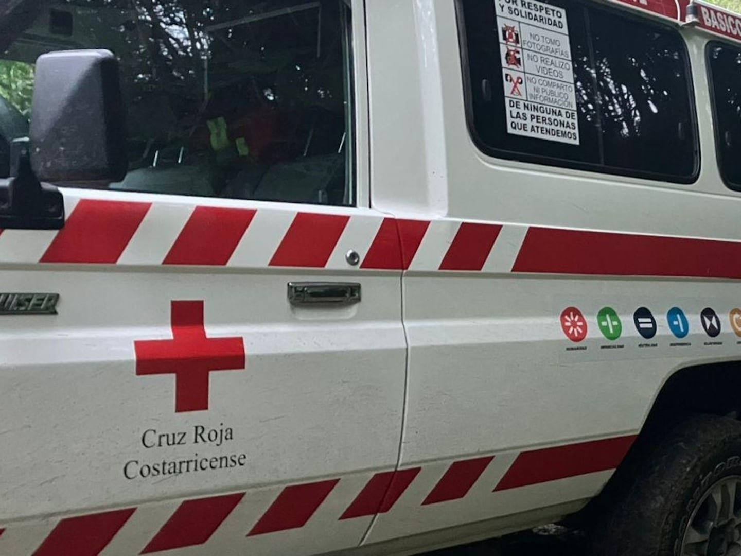 देशाच्या विविध भागांत झालेल्या अपघात आणि दुर्घटनांनंतर तीन जण आपला जीव वाचवण्यासाठी लढले